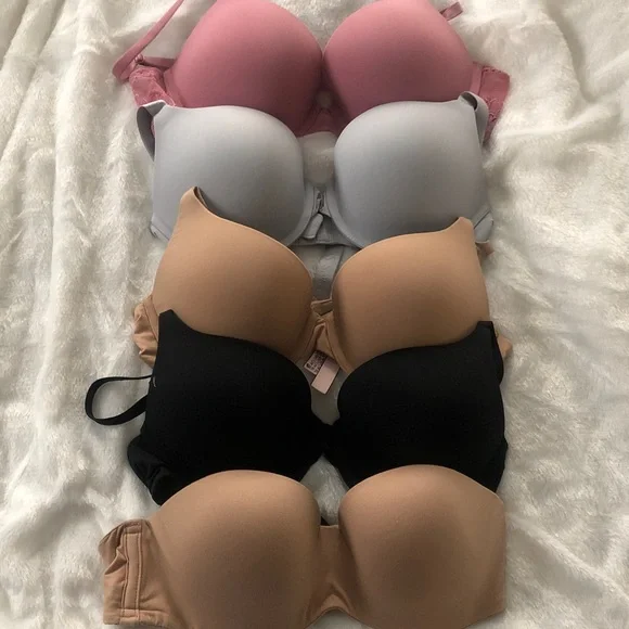 Victoria's Secret Black and Tan Bras - Picture 1 of 6